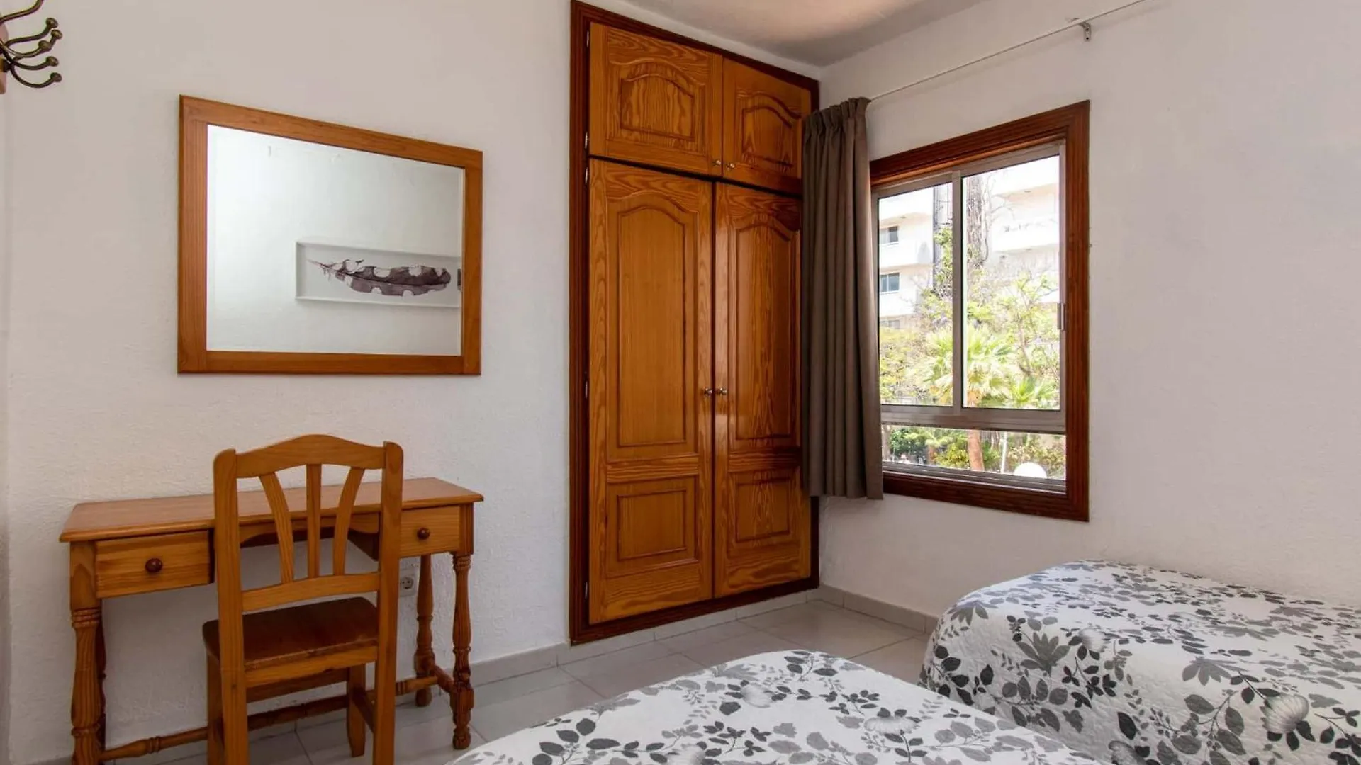 Las Floritas 24 - One Bed With Pool View 阿罗纳